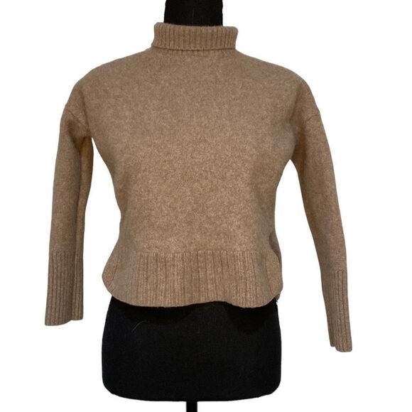 100% Cashmere Beige Cropped Turtleneck - Picture 1 of 5